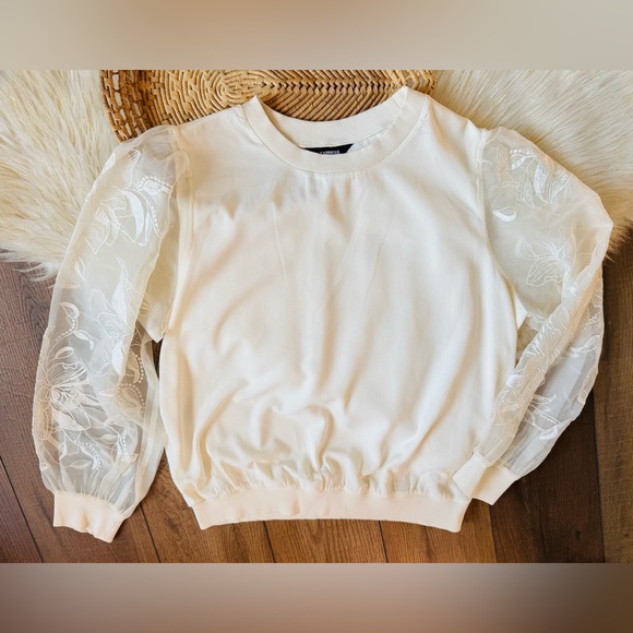 Express White Sheer Floral Organza Sleeve Crew
Neck Top Size Small - Picture 1 of 6